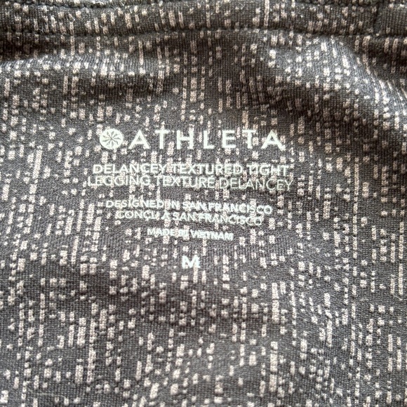 Women’s Athleta Capri Leggings - Picture 6 of 7